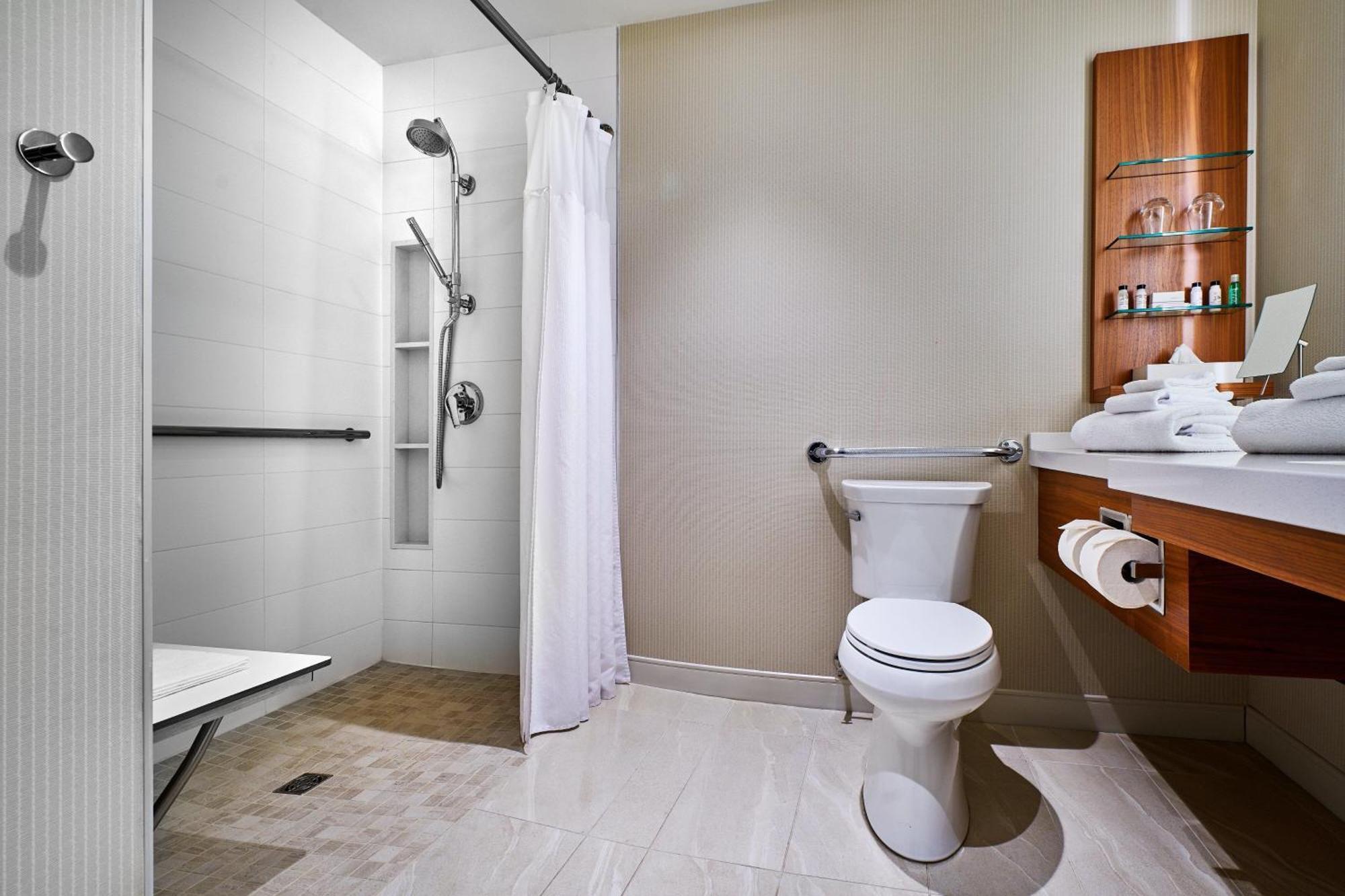 Delta By Marriott Hotel 4*