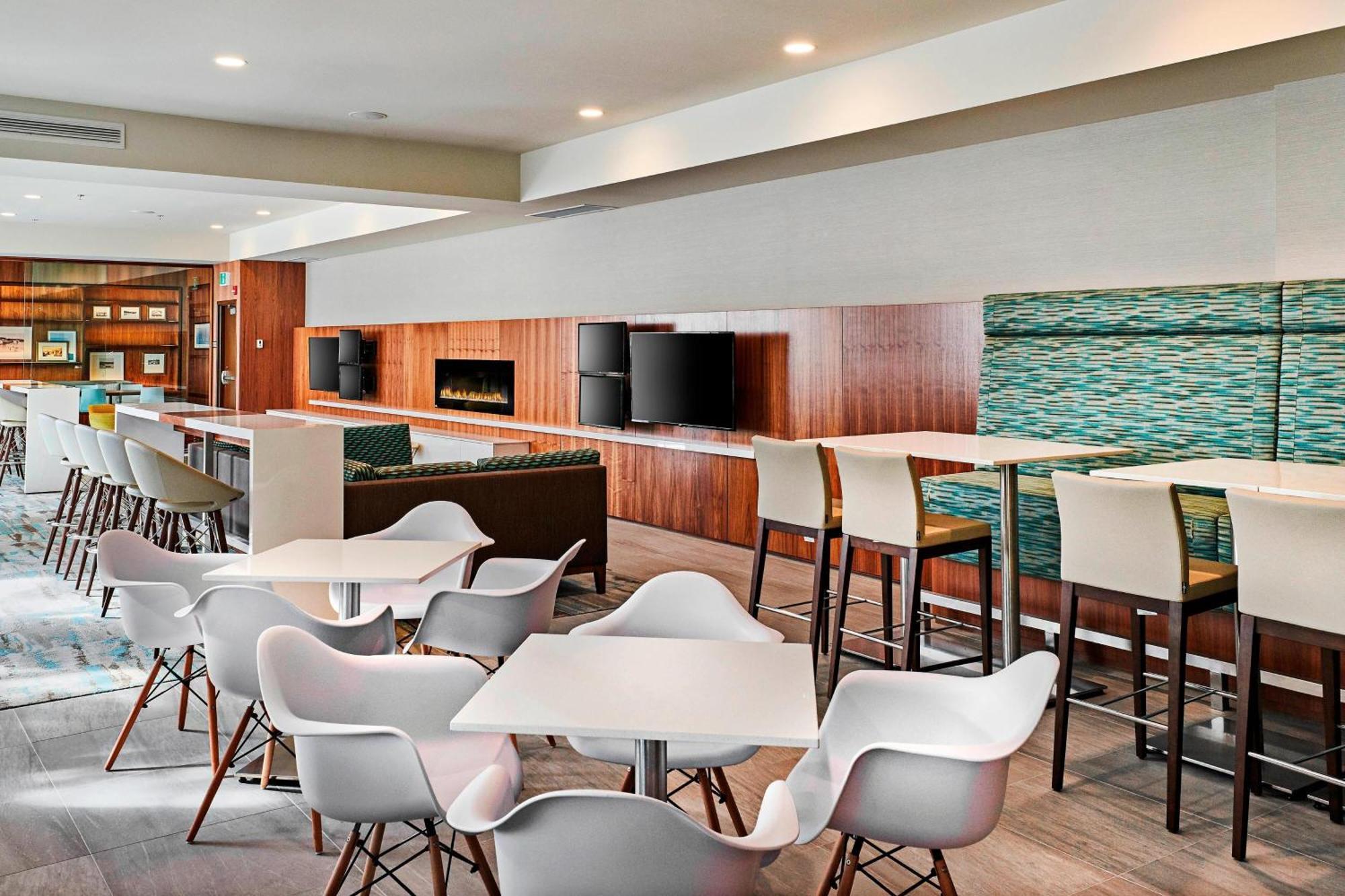 Delta By Marriott Hotel Dartmouth